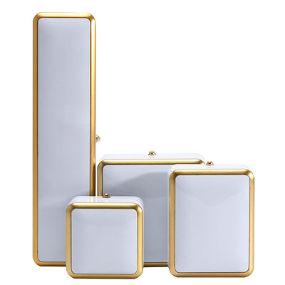 Caixa de jóias personalizada Embalagem Caixa de jóias de plástico de corte de ouro com iluminação LED