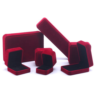 Wholesale Manufacturing Luxury velvet Jewelry Box Personalized Custom logotipo Colarinho Vermelho Pulseira Brincos Anel Embalagem Velvet Jewelry Box