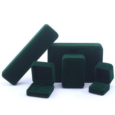 China Fabricação por atacado de alta qualidade Caixa de anel de colar de mão Caixa de jóias Embalagem Logotipo personalizado Luxo Quadrado Suede Veludo Verde Escuro Caixa de jóias