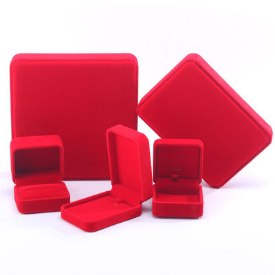 China Fabricação por atacado Luxo veludo vermelho Embalagem de jóias Caixa de jóias Custom high end Necklace Bracelet Earrings Ring Jewelry Box embalagem com logotipo