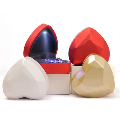 Embalagem personalizável premium em forma de coração com LED para joias, colar e anel com logotipo