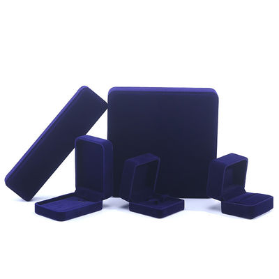 China Fabricação por atacado de alta qualidade Caixa de anel de colar feito à mão Caixa de jóias Embalagem Logotipo personalizado Luxo Quadrado Suede Veludo Azul Caixa de jóias