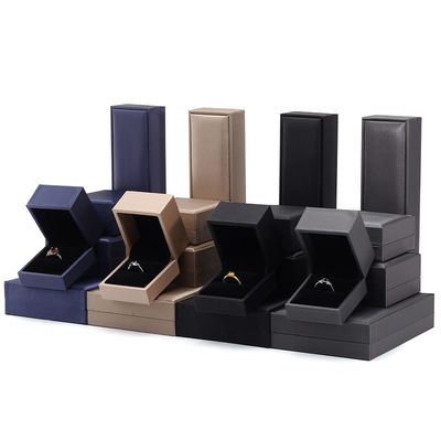 comprar Embalagem de luxo de estilo retangular espesso de esponja Caixa de jóias de veludo para colar e anel online manufacture