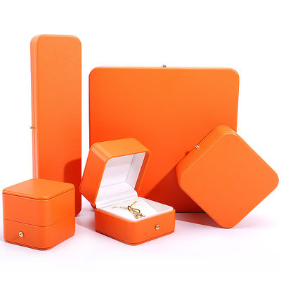 Organizador de jóias de viagem personalizado de couro e veludo para brincos de anel de colar