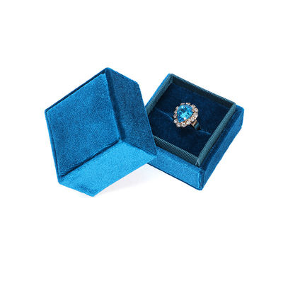 comprar Caixa de armazenamento de anel quadrado azul claro para tela de joias de veludo de tamanho personalizado em veludo online manufacture