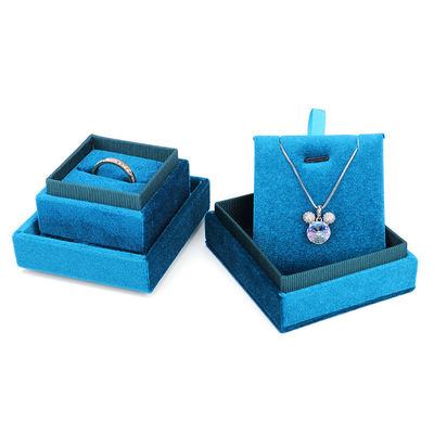 Caixa de armazenamento de anel quadrado azul claro para tela de joias de veludo de tamanho personalizado em veludo