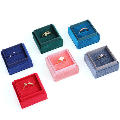 Caixa de armazenamento de anel quadrado azul claro para tela de joias de veludo de tamanho personalizado em veludo