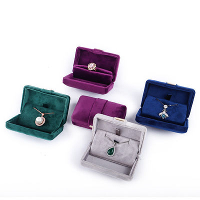 Logotipo personalizado Luxury Purple Velvet Jewelry Box para brincos Bracelet Necklace Ring