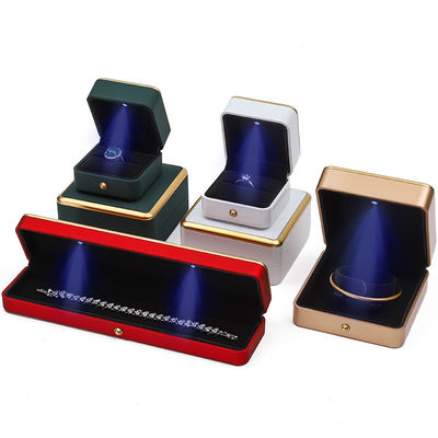 comprar Organizador de caixa de jóias LED de corte de ouro personalizado para brincos de colar de brincos online manufacture