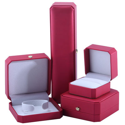 O mais novo retângulo Hanhong Custom vermelho PU couro pulseira caixa de embalagem para o armazenamento de jóias