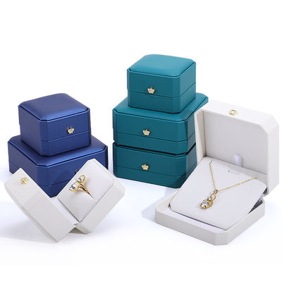 Caixa de jóias de coroa de couro para Hanhong Custom Bracelets de ouro brincos e pingentes