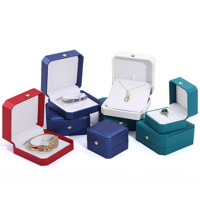 Caixa de jóias de coroa de couro para Hanhong Custom Bracelets de ouro brincos e pingentes