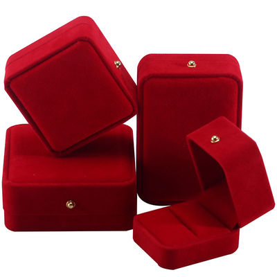 Caixa de embalagem de jóias de veludo vermelho para colar Bracelet Stud Earrings Ring Custom Logo