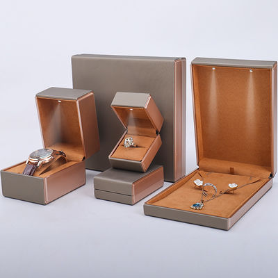 OEM PU Couro LED Caixa de jóias, Handy Quadrado Joias Luxury Packaging Box Set