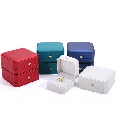 Caixa de jóias de coroa de couro para Hanhong Custom Bracelets de ouro brincos e pingentes