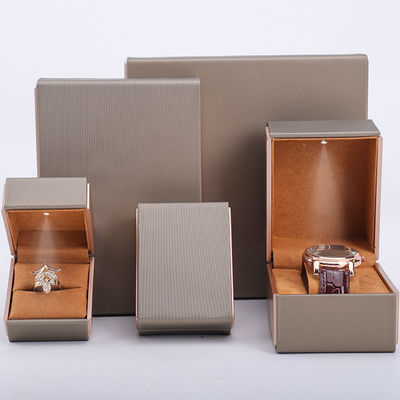 OEM PU Couro LED Caixa de jóias, Handy Quadrado Joias Luxury Packaging Box Set