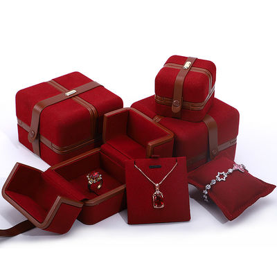 Caixa de jóias de couro PU para logotipo personalizado brincos vermelhos pulseira colar anel embalagem