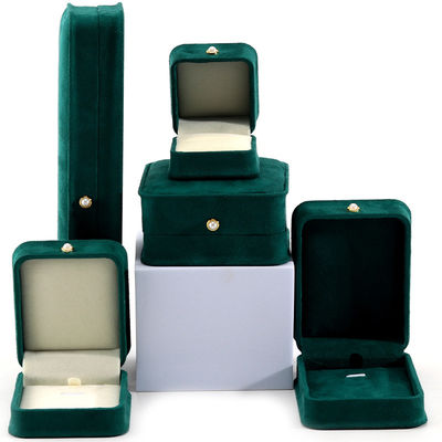 comprar 9*9*4.5cm Boxe de jóias de anel de veludo verde para embalagem de brincos personalizados online manufacture