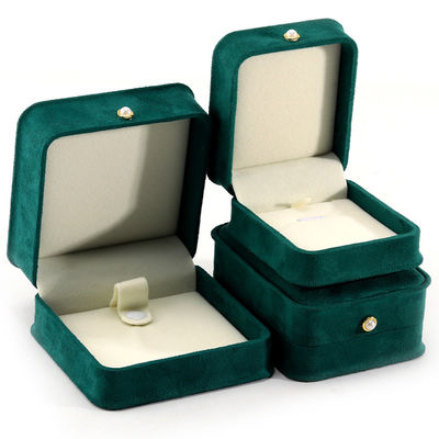 9*9*4.5cm Boxe de jóias de anel de veludo verde para embalagem de brincos personalizados