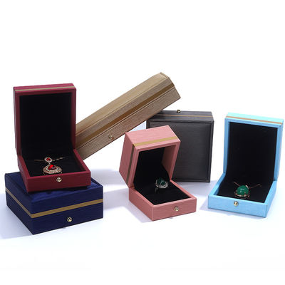 Logotipo personalizado Caixa de jóias de couro PU para anel de casamento Colar de pulseira de Hanhong