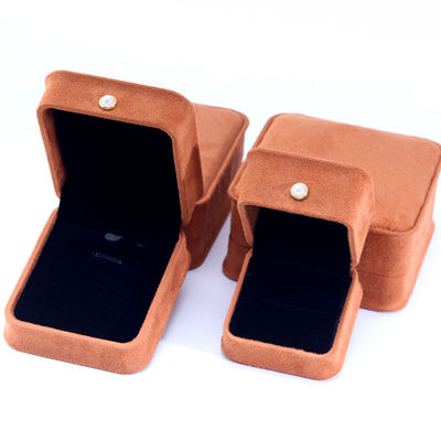 comprar Logotipo personalizado Veludo Cor de Café Caixa de jóias para pulseiras brincos colar de pérola fechado online manufacture