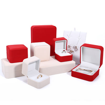 Caixa de embalagem de colar de luxo personalizada em couro PU vermelho com revestimento de veludo e entre em contato conosco