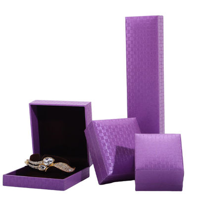comprar Bracelete Pendente Colarinho Anel Joalharia Caixa de Papel Roxo Embalagem Estampagem a Quente online manufacture