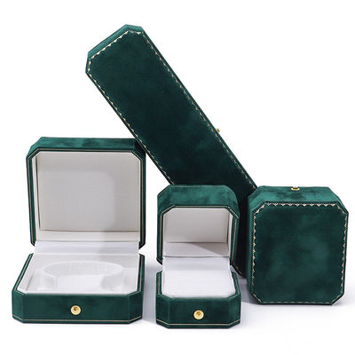 comprar Logotipo personalizado Caixa de jóias de veludo verde para brincos de pingente Pulseira Anel de colar online manufacture