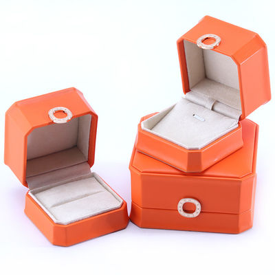 Caixa de embalagem de joias de couro PU laranja quadrada para pulseira de colarinho e anel de casamento