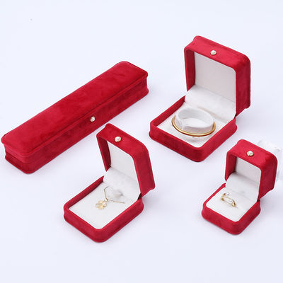 Venda a retalho Fabricação Luxo veludo Embalagem de jóias Caixa Logotipo personalizado Colar Bracelete Brincos Anel Embalagem de veludo vermelho Caixa de jóias