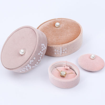 Caixa de anéis de veludo mini oval personalizada, Caixa de armazenamento de anéis com ornamento de pérolas