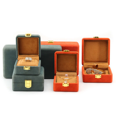 Soft Touch Velvet Jewelry Box Packaging Sets Multi Color Para Armazenamento de relógios de luxo
