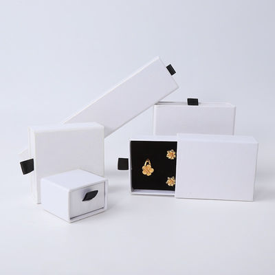 Fabricação por atacado Eco Amigável presente de alta qualidade Caixa de jóias Personalizado Anel personalizado Colar de orelha Pulseira Embalagem Caixa de papel de cartão branco Caixa de jóias com logotipo