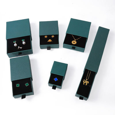 Fabricação por atacado Eco Amigável presente de alta qualidade Caixa de jóias Personalizado Custom Ring Necklace Brinco Pulseira Embalagem cartão verde Papel Caixa de jóias Caixa com logotipo