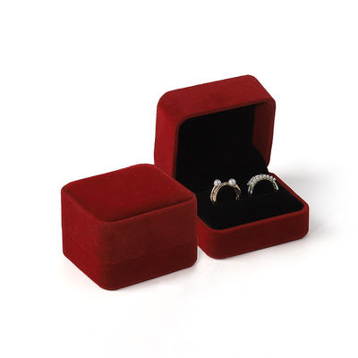 Venda por Venda Personalizada de Joias de Luxo Caixa de Anel Duplo Logotipo Personalizado Veludo Vermelho Joias Anel de Noivado Caixa de Embalagem