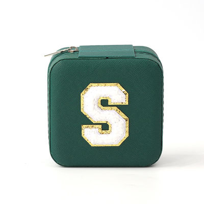 comprar Caixa de armazenamento de jóias de presente portátil personalizada de couro pequeno verde escuro Organizador de jóias Caixa de armazenamento de jóias online manufacture