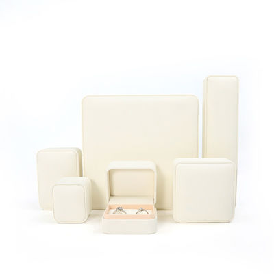 Caixa de embalagem de joias de couro branco quadrado feita à mão Luxo personalizado grande conjunto de joias Caixa para coleira pulseira brincos Anel de embalagem
