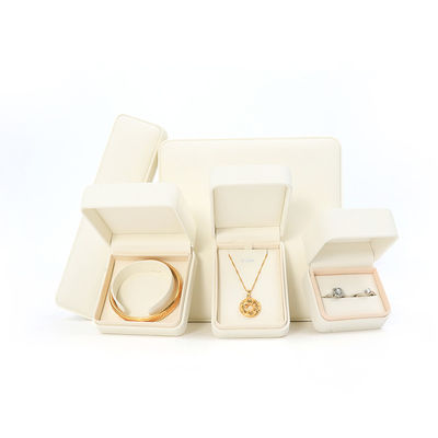 OEM ODM Manual Quadrado Caixa de jóias de couro branco Para colar Bracelet Brincos Anel Embalagem