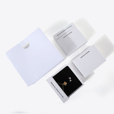 China fabricação por atacado de alta qualidade colarinho brincos pulseira caixa de anel embalagem de jóias personalizado personalizado cartão eco-friendly papel caixote branco caixa de jóias com logotipo