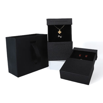China fabricação por atacado de alta qualidade Colar Brinco Pulseira caixa de anel Embalagem de joias Personalizado Personalizado Ecológico Papelão Papel preto Gaveta Caixa de joias com logotipo