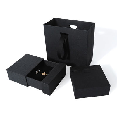 China fabricação por atacado de alta qualidade Colar Brinco Pulseira caixa de anel Embalagem de joias Personalizado Personalizado Ecológico Papelão Papel preto Gaveta Caixa de joias com logotipo