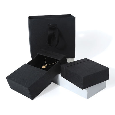 China fabricação por atacado de alta qualidade Colar Brinco Pulseira caixa de anel Embalagem de joias Personalizado Personalizado Ecológico Papelão Papel preto Gaveta Caixa de joias com logotipo