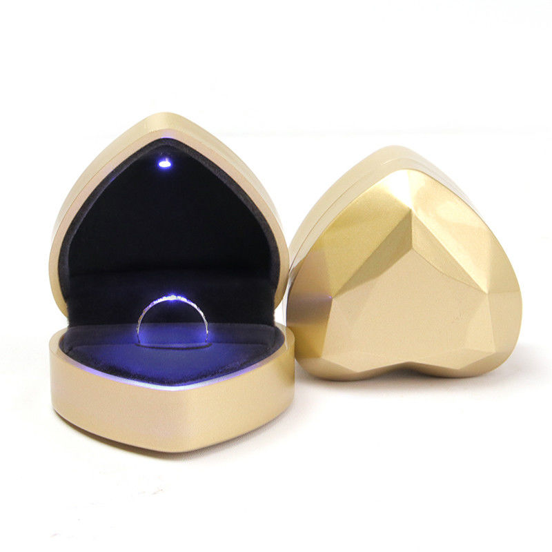 Cassete de jóias de ouro em forma de coração de LED para tamanho personalizado e logotipo do cliente